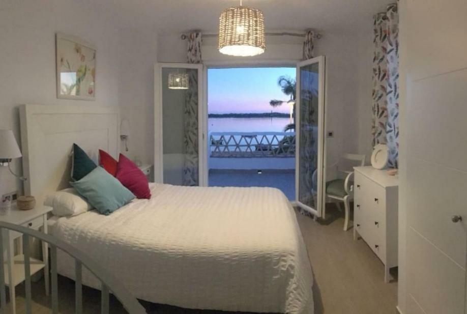 Apartamentos En Paseo Maritimo إل رومبيدو المظهر الخارجي الصورة