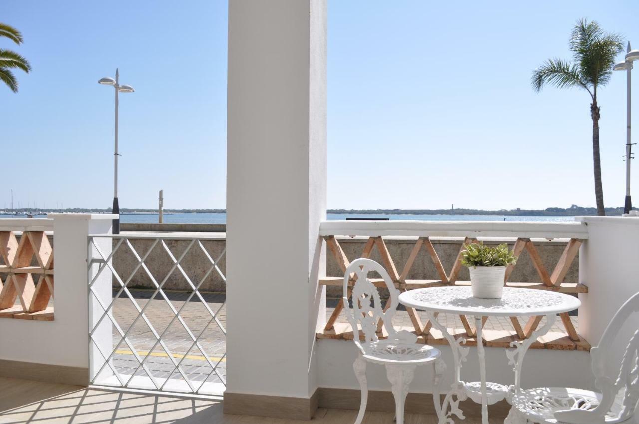 Apartamentos En Paseo Maritimo إل رومبيدو المظهر الخارجي الصورة