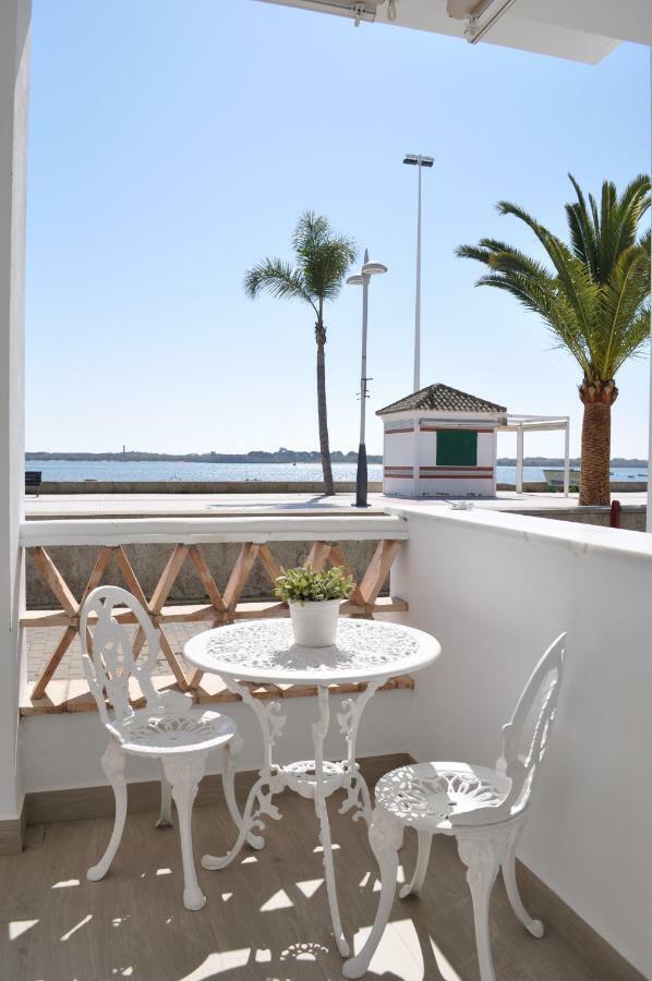 Apartamentos En Paseo Maritimo إل رومبيدو المظهر الخارجي الصورة