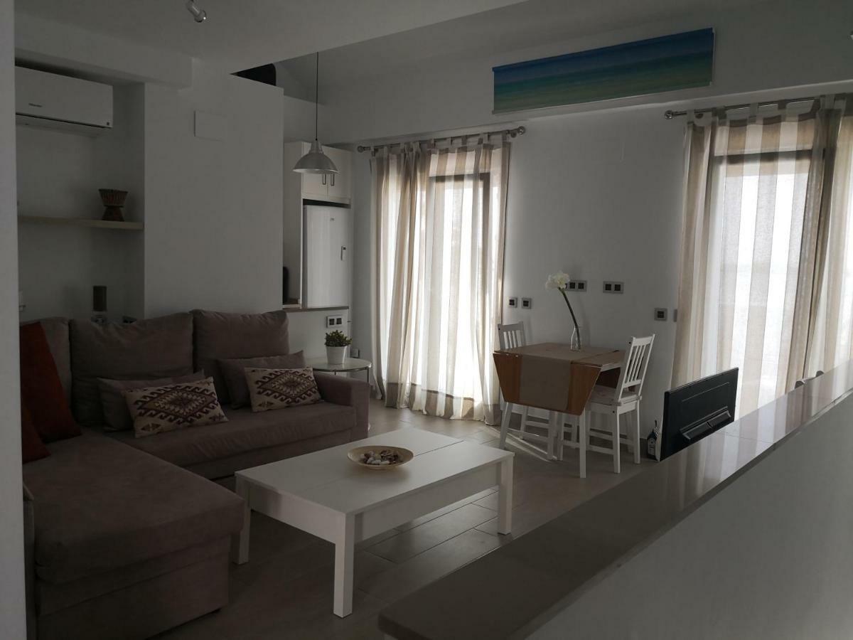 Apartamentos En Paseo Maritimo إل رومبيدو المظهر الخارجي الصورة